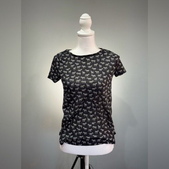 SALE! Black H&M Zebra Tee Size XS EUC - Picture 1 of 4